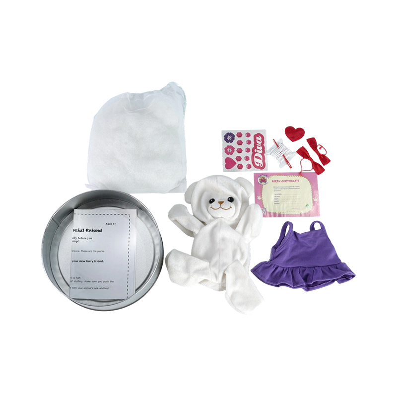 Kit de peluche DIY tendance avec ours blanc et tenue